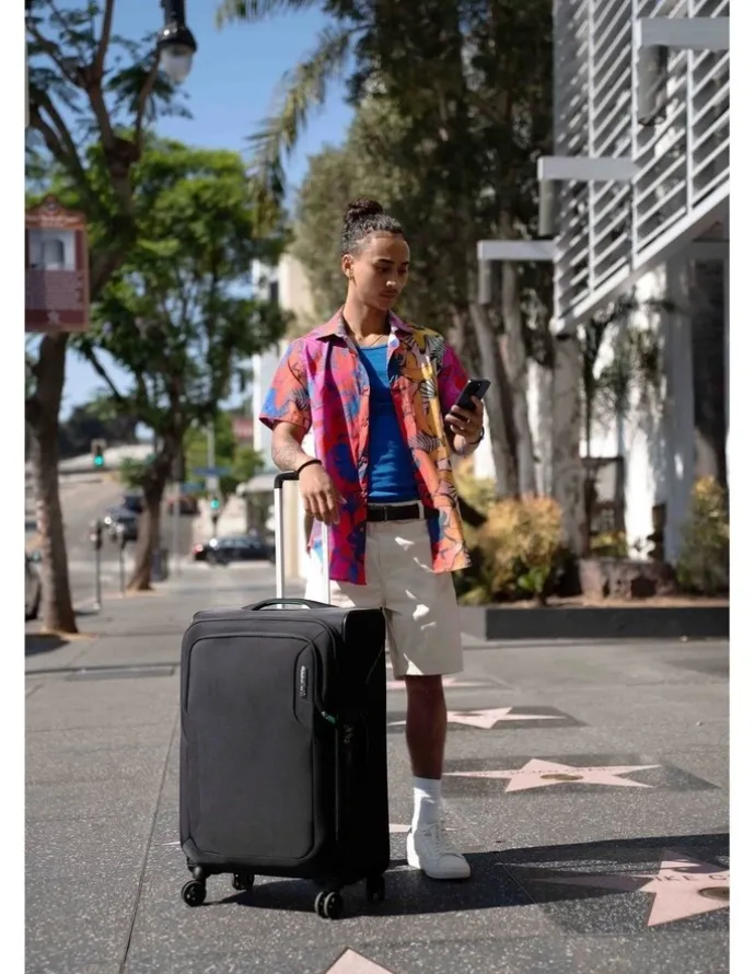 American Tourister Applite 5 55cm Spinner Suitcase in Black