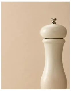 Baccarat Baccarat Le Connoisseur Salt or Pepper Grinder in Cream