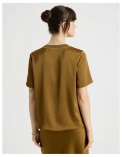 Basque Satin T-shirt in Khaki