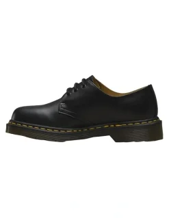 Dr Martens 3 Eye Shoe in Black