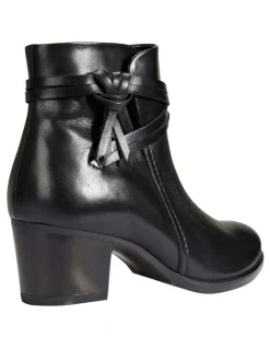 Easy Steps Carlton Black Glove Boot