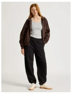 GRAB Baggy Fit Jogger in Black