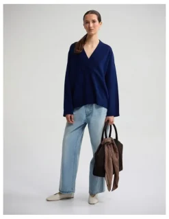 Oxford Pia Cotton V-Neck Knit in Navy