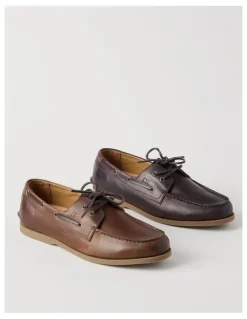 Regatta Harbor Leather Boat Shoe in Light Tan