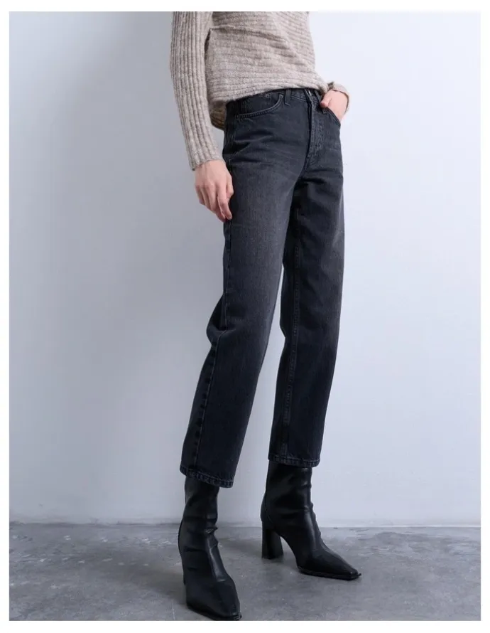 TOPSHOP Runway Cropped Jeans in Black
