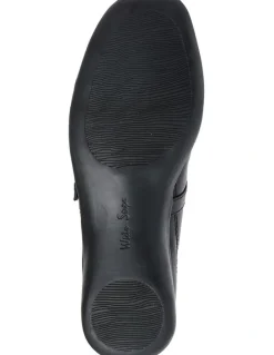 Wide Steps Brianna Black Glove Flat Shoes